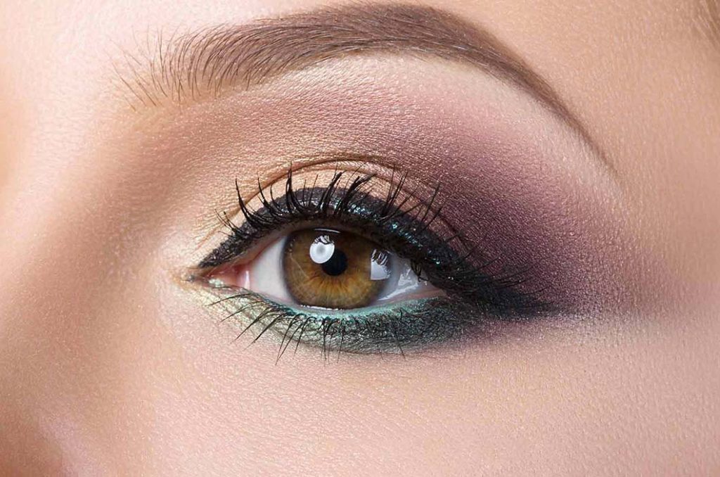 Captivating Eyes: Tips and Suggestions for Eyebrow and Eye Makeup Pairing