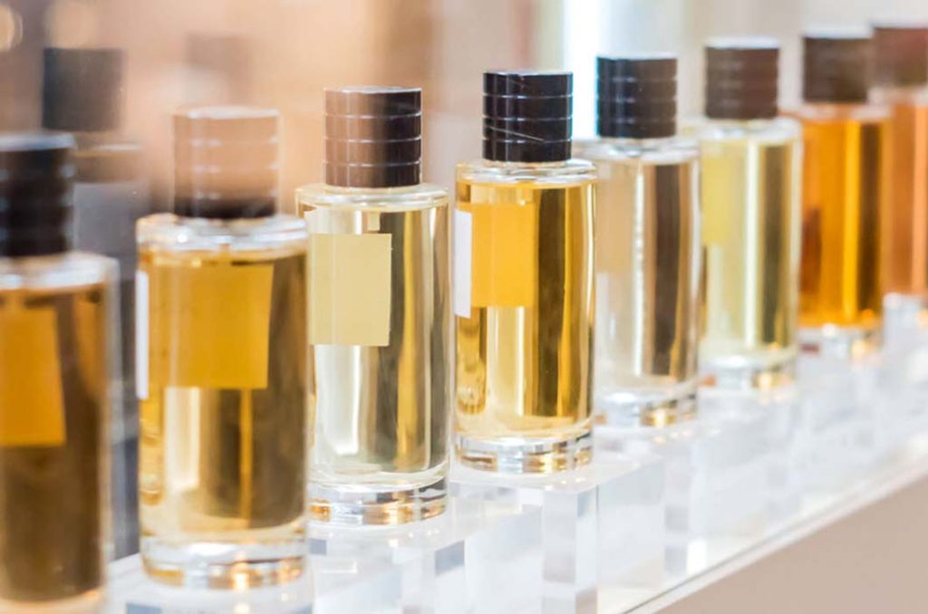 Proper Storage and Usage Techniques for Perfumes: Maintaining Fragrance Longevity