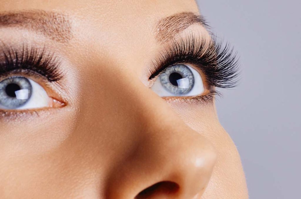 How to Choose the Perfect False Eyelashes for Your Eye Shape?