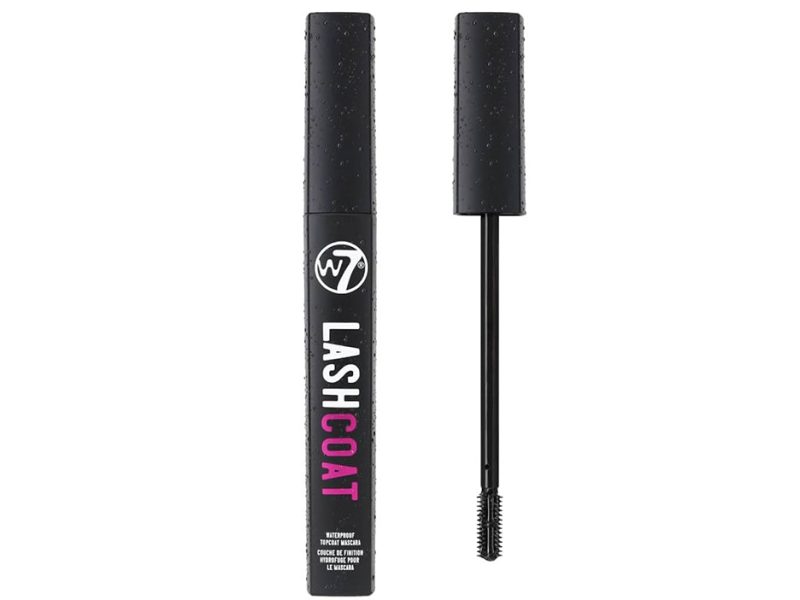 Perfect Lashes, Anytime, Anywhere: Dive into the Magic of Long-Lasting Waterproof Mascaras