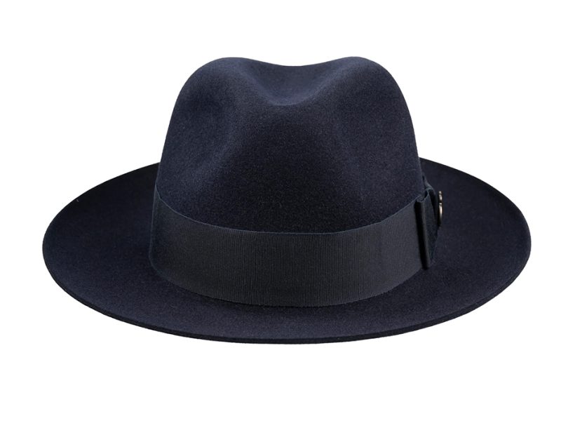 How to Style Hats: A Complete Guide to Wearing This Bold Accessory